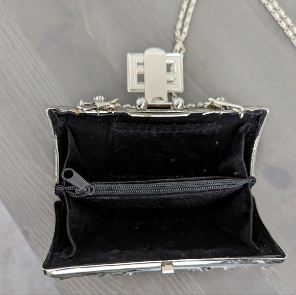 Fabulous Vintage Silver Chrome Evening Purse - Picture 4 of 7